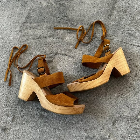 Free People Shoes - Free People Dover Ankle Wrap Clogs Shoes Women's size 36 US 5.5 6 Brown Suede